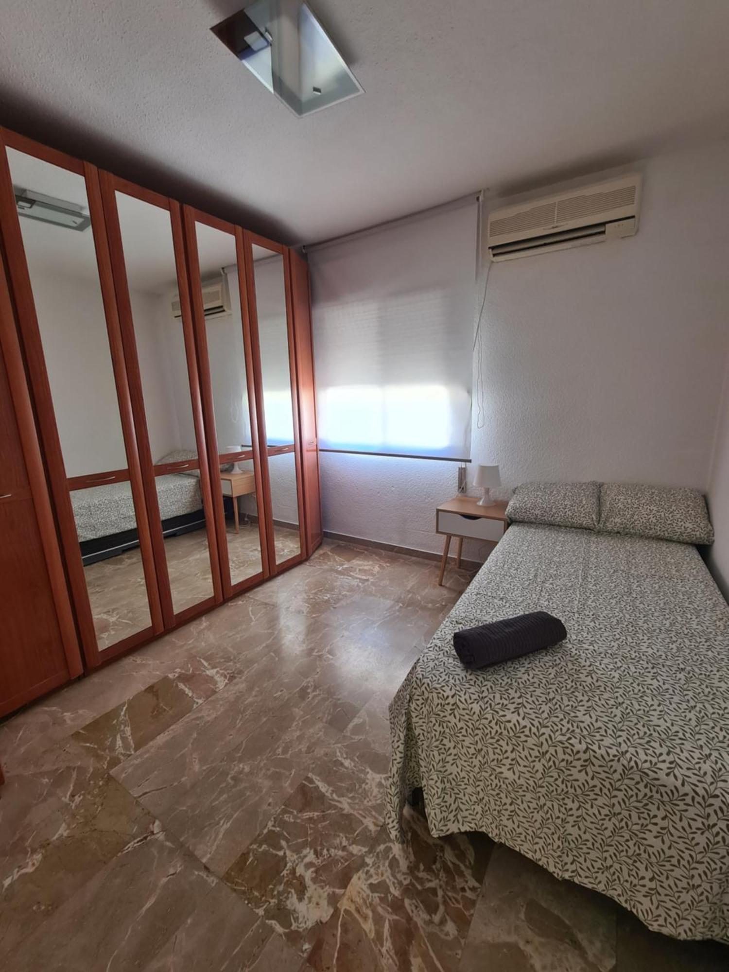 Benyamina House Villa Torremolinos Szoba fotó